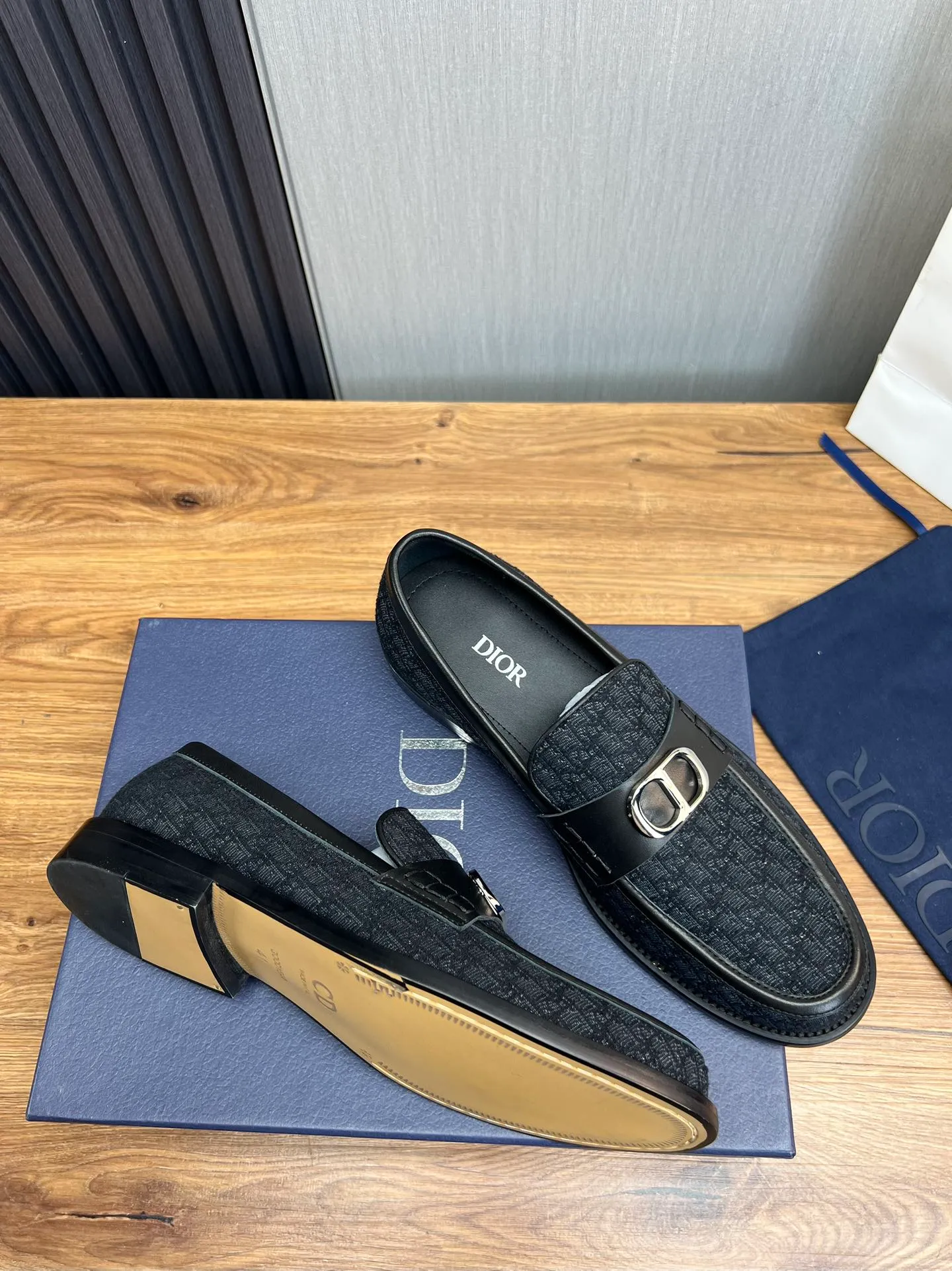 Men's men's shoes 💰580💰 Dior men's business casual leather shoes 👞all made of imported original brand leather, just to create a more comfortable wearing experience, upper: original cowhide ➕ imported sheepskin lining, original non-slip and wear-resistant rubber outsole ✔️36-45 (38.45 non-refundable)